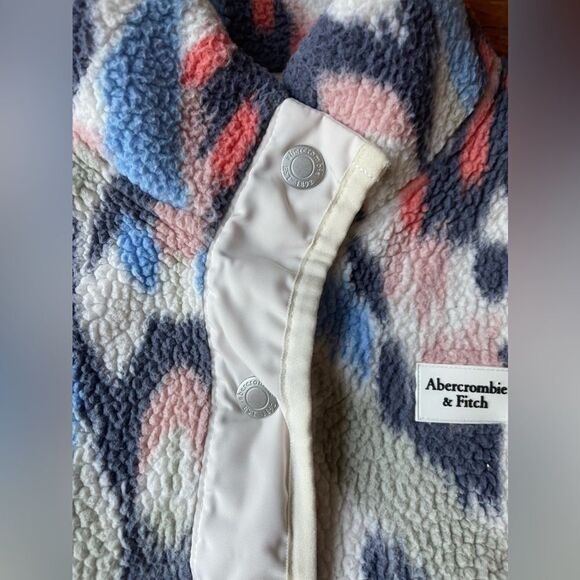 Abercrombie and fitch kids multicolor Sherpa jacket size 15/16 - Picture 3 of 13